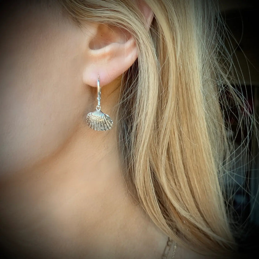 Scallop Seashell Huggie Hoop Earrings