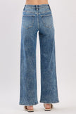 Andrea Jeans