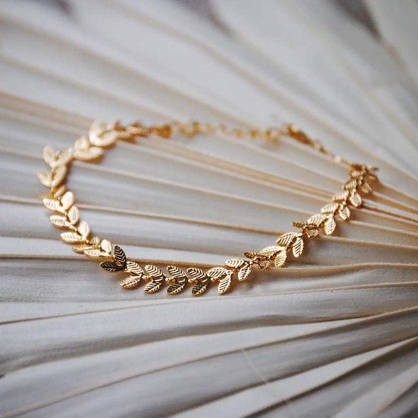 KT Dainty Leaf Bracelet